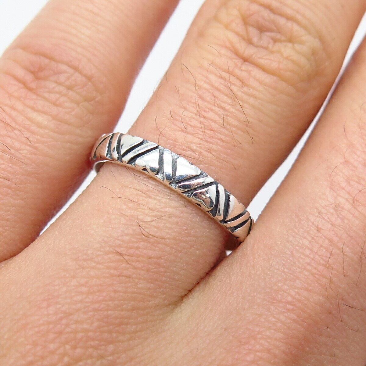 925 Sterling Silver Heart Band Ring Size 7