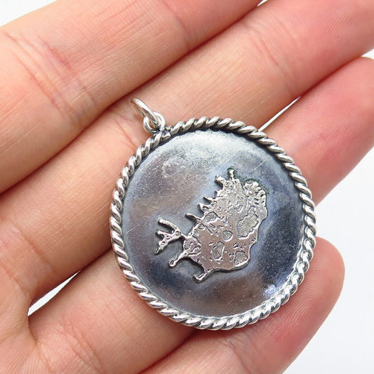 830S Silver Vintage Mainland Charm Pendant