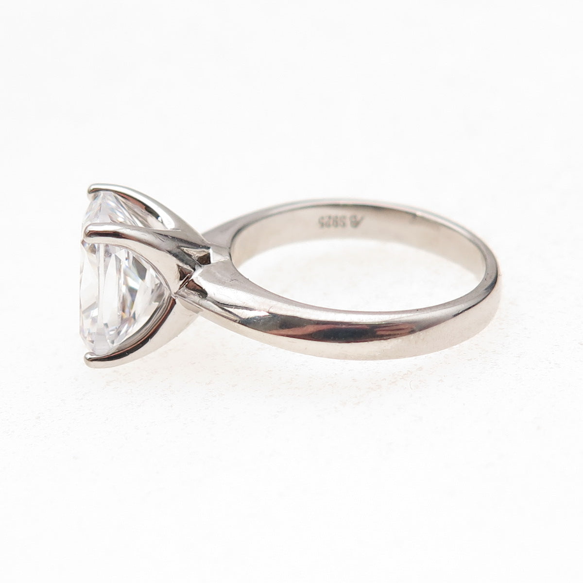 925 Sterling Silver Cushion-Cut C Z Engagement Ring Size 5