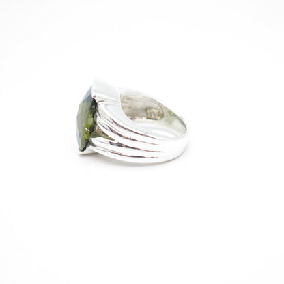 925 Sterling Silver Peridot-Tone C Z Ring Size 6