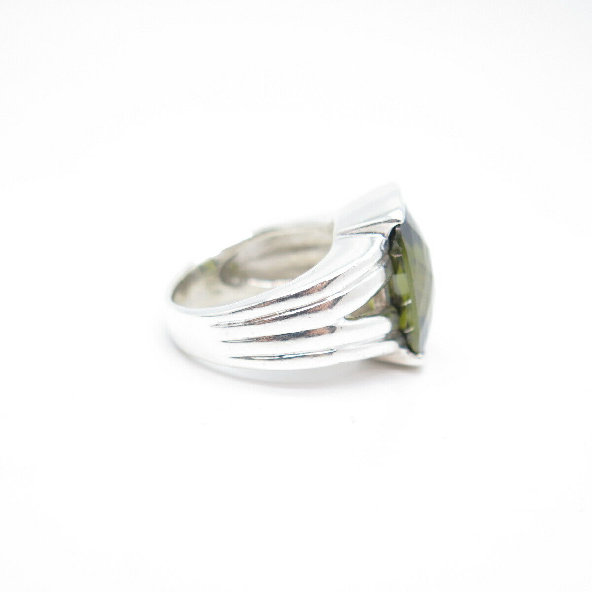 925 Sterling Silver Peridot-Tone C Z Ring Size 6