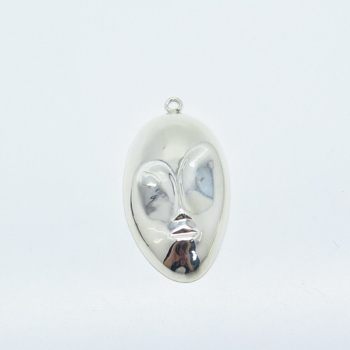 925 Sterling Silver Vintage Oval Face Pendant