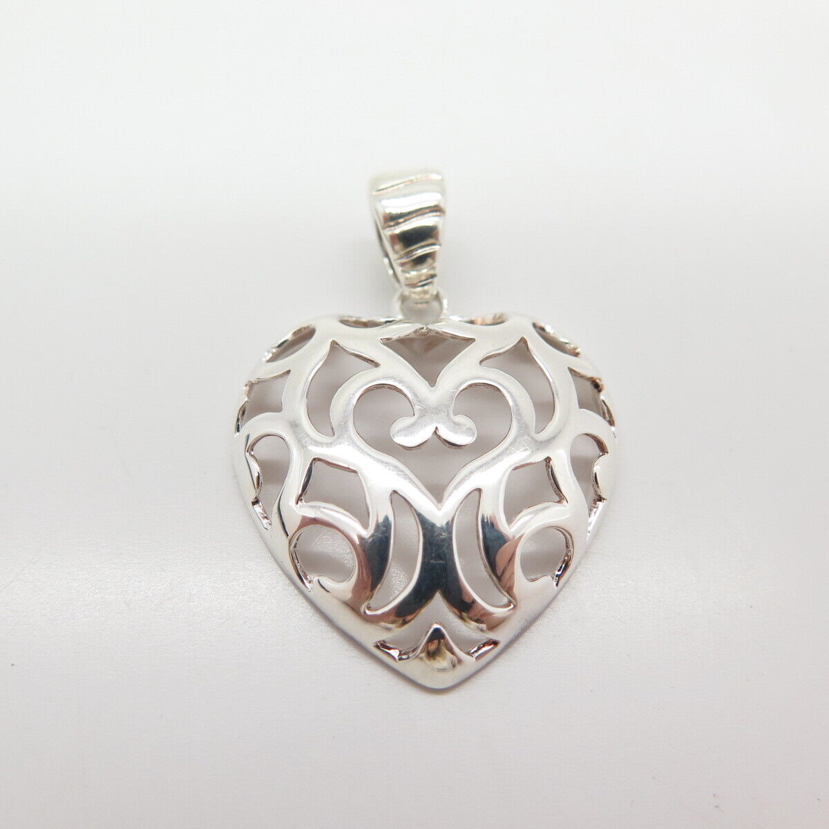 925 Sterling Silver Vintage Italy Milor Heart Ornate Pendant