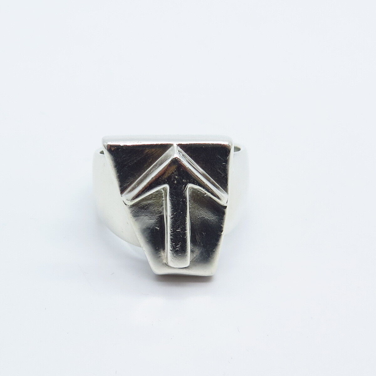 925 Sterling Silver Vintage Arrow Sign / Tribal Face Ring Size 10.25