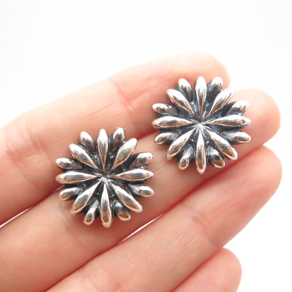 925 Sterling Silver Vintage Floral Sud Earrings