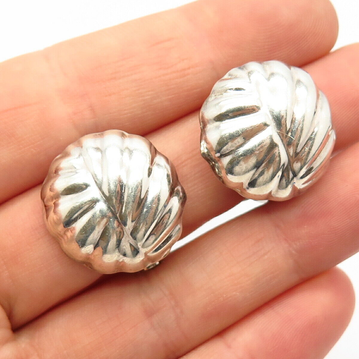 925 Sterling Silver Vintage Mexico Seashell Design Clip On Earrings