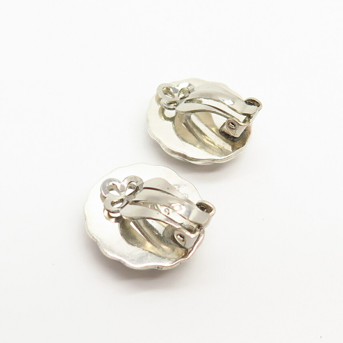 925 Sterling Silver Vintage Mexico Seashell Design Clip On Earrings