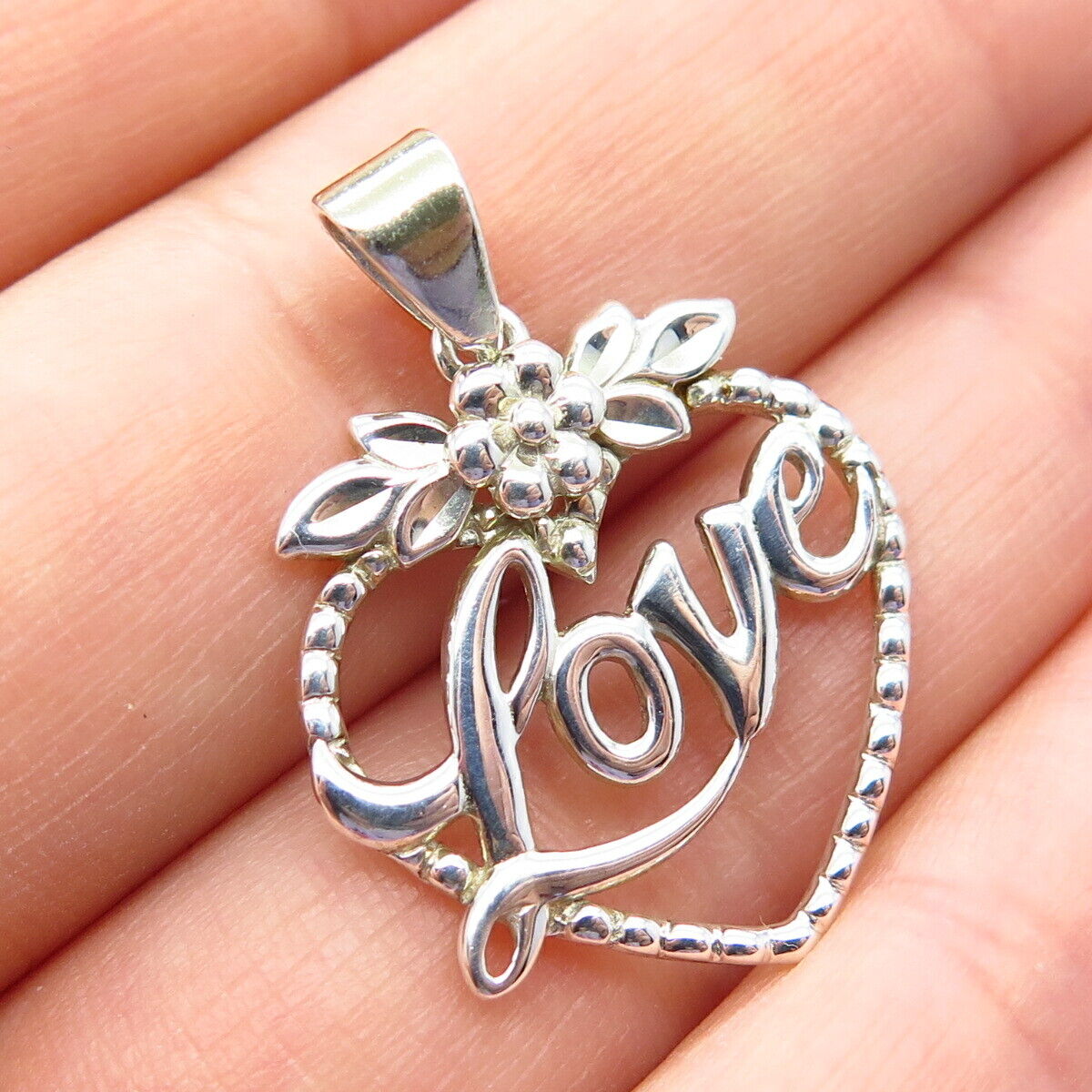 925 Sterling Silver Vintage "Love" Heart Floral Leaf Pendant