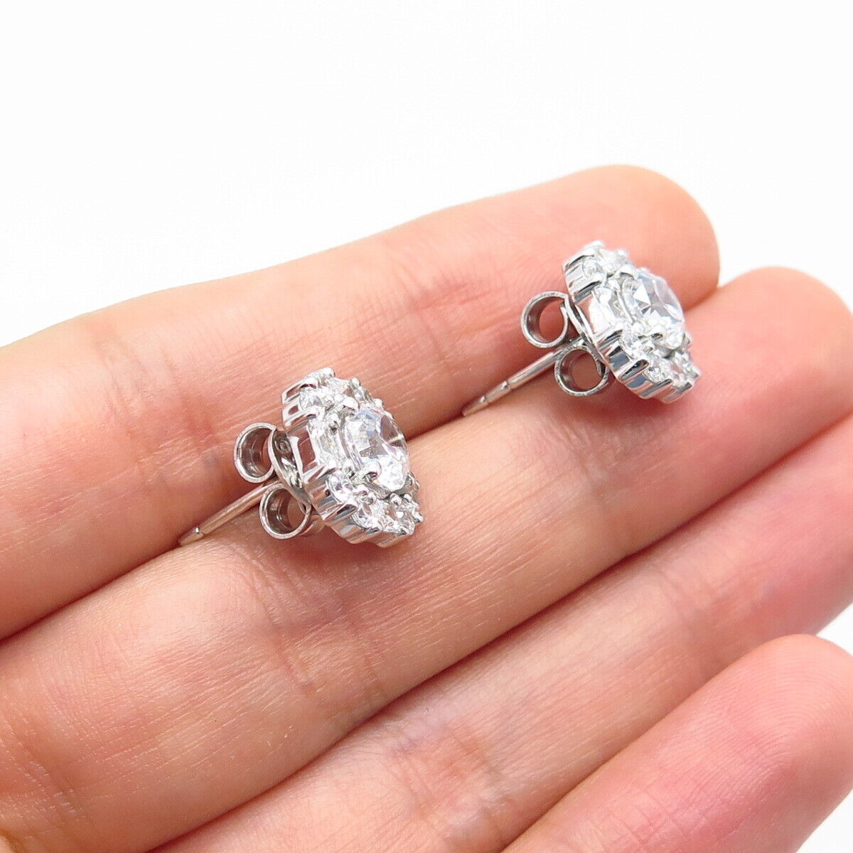 925 Sterling Silver Round-Cut C Z Stud Earrings