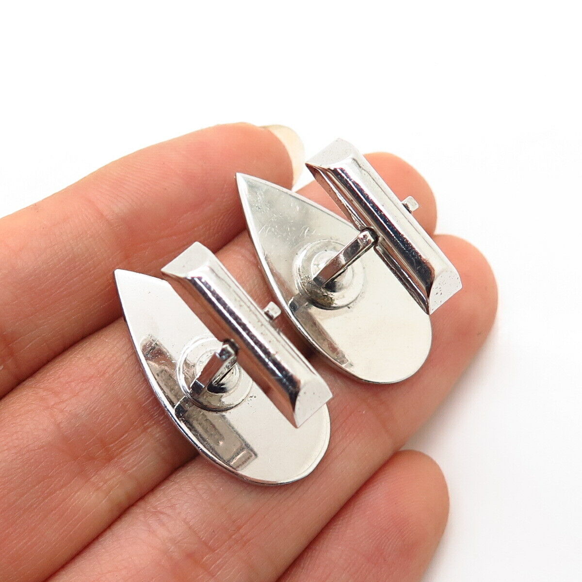 925 Sterling Silver Vintage Satin Finish Leaf / Teardrop Design Cufflinks