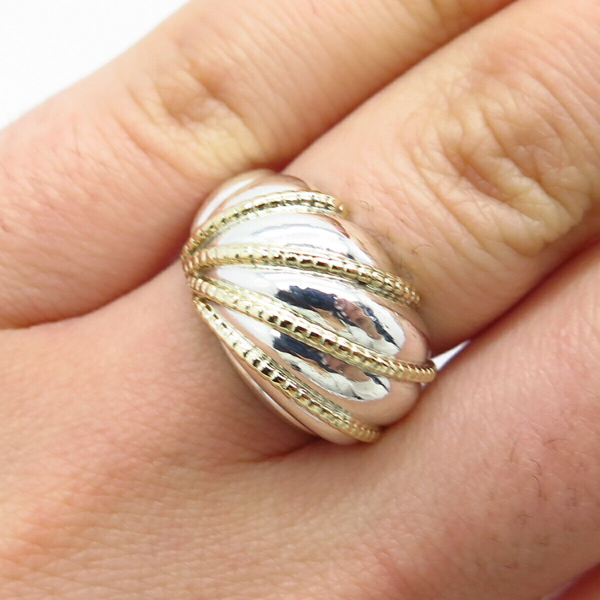 925 Sterling Silver / 14K Gold Vintage Ribbed Ring Size 5.5