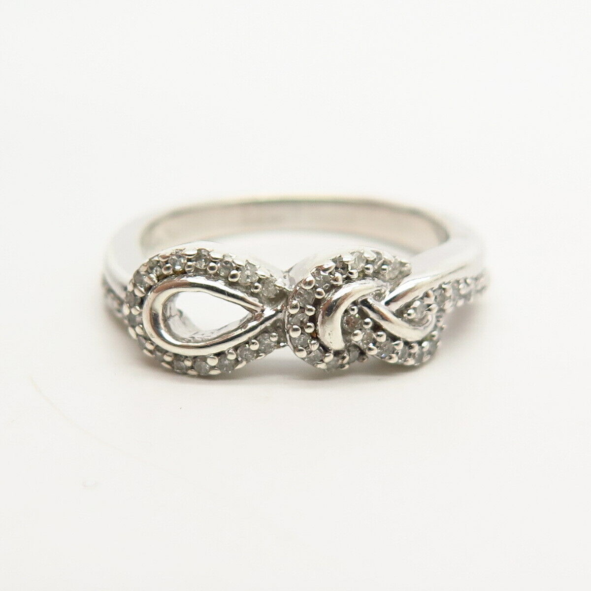 925 Sterling Silver Real Diamond Knot Design Ring Size 7