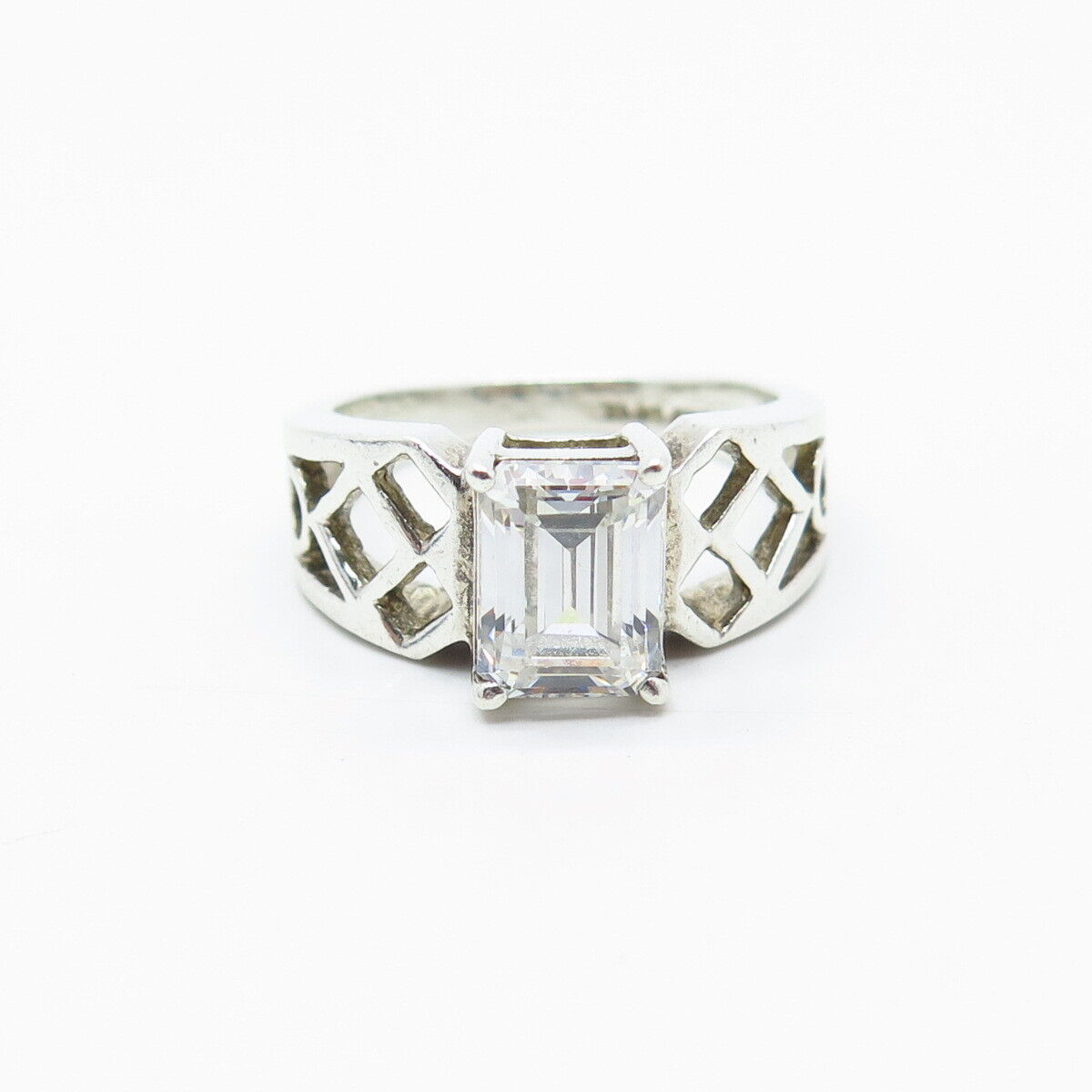 925 Sterling Silver Vintage Emerald-Cut C Z Cage Ring Size 6.25