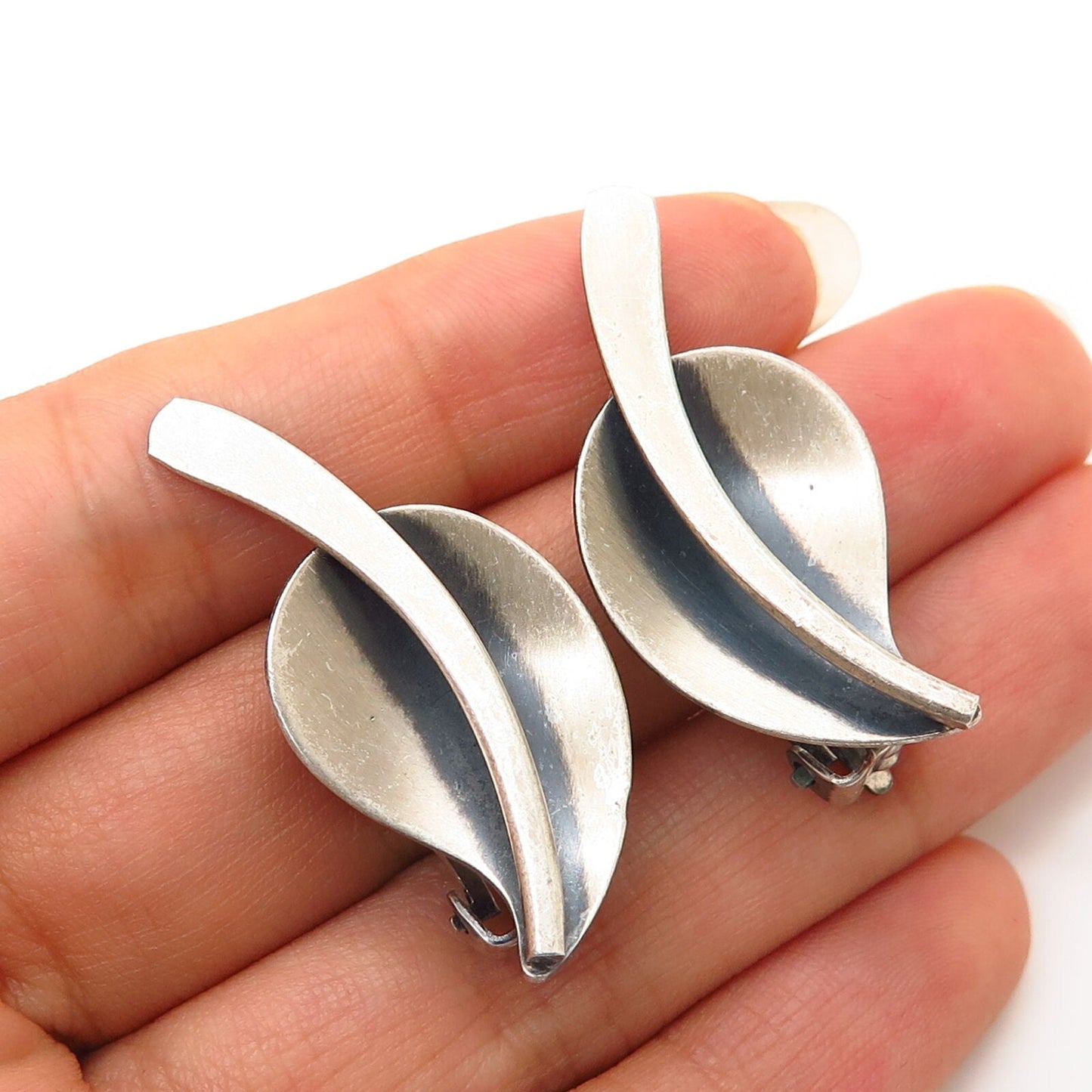 925 Sterling Silver Vintage Leaf Design Clip On Earrings