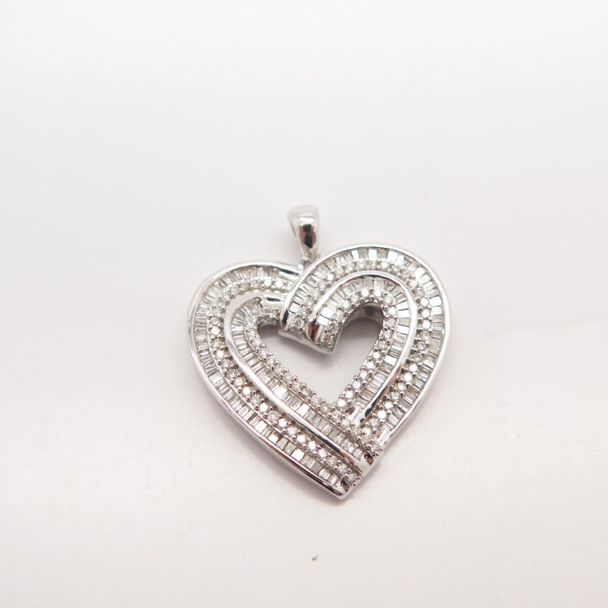 925 Sterling Silver SUN Real White Diamond Striped Radiant-Cut Heart Pendant