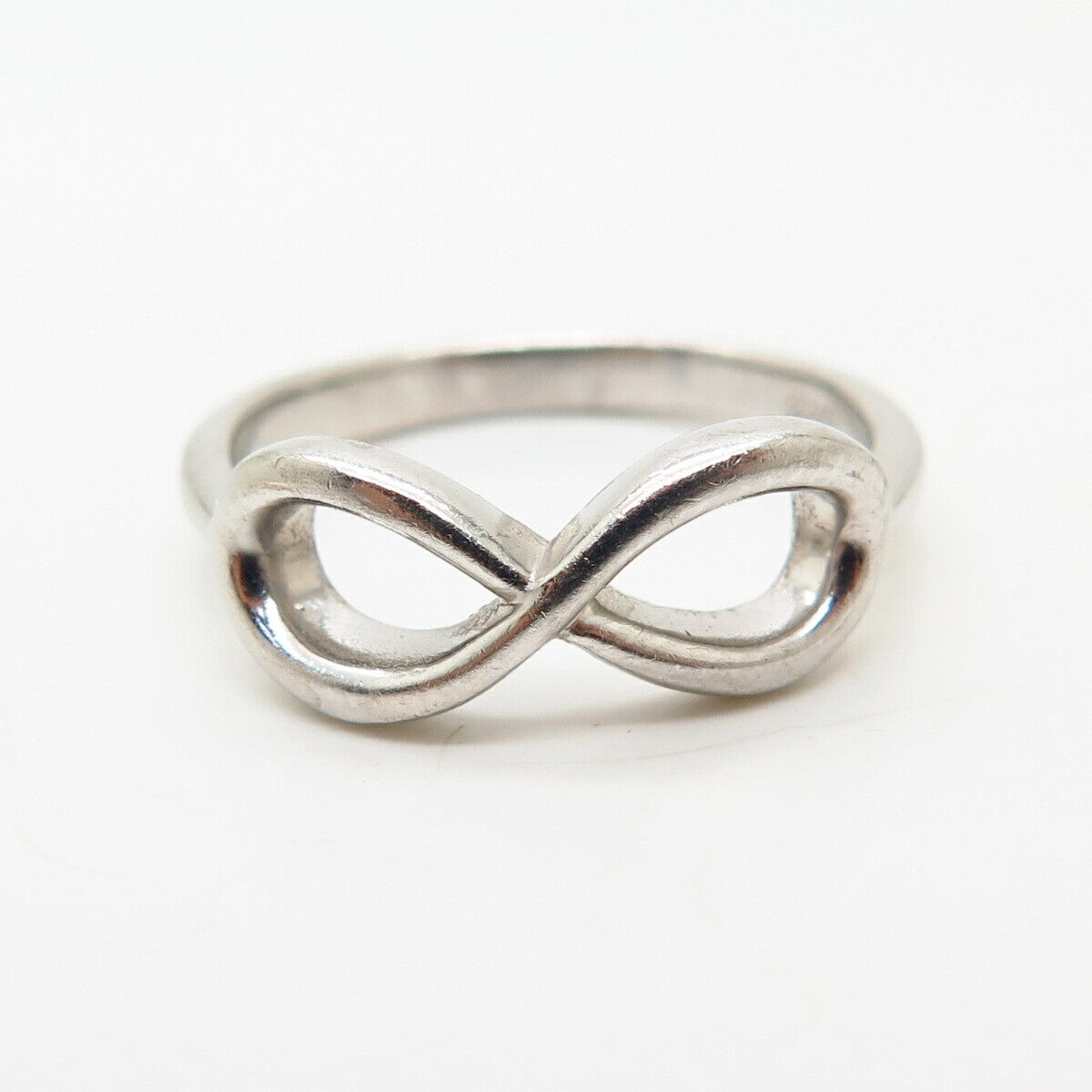 925 Sterling Silver Infinity Design Ring Size 6 1/4