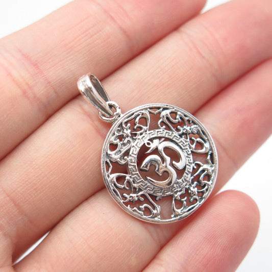 925 Sterling Silver Vintage Om Mantra Ornate Round Pendant