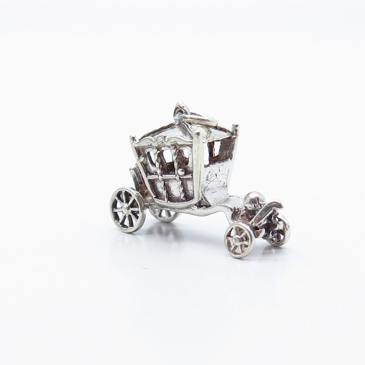 925 Sterling Silver Vintage Carriage Pendant