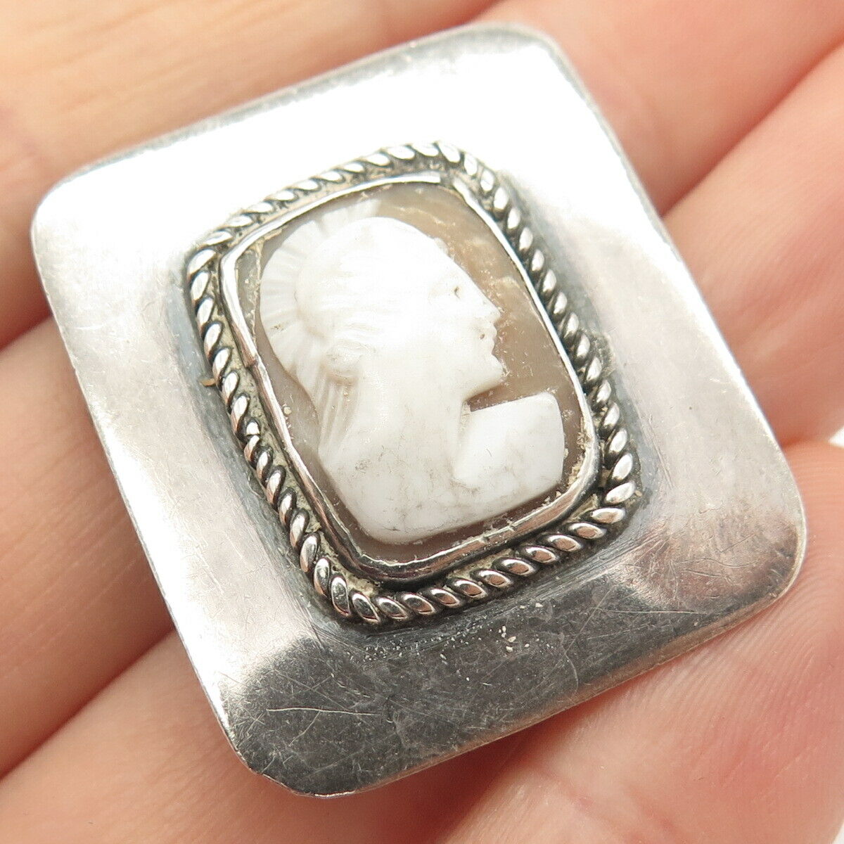 925 Sterling Silver Vintage MOP Cameo Victorian Lady Pin Brooch