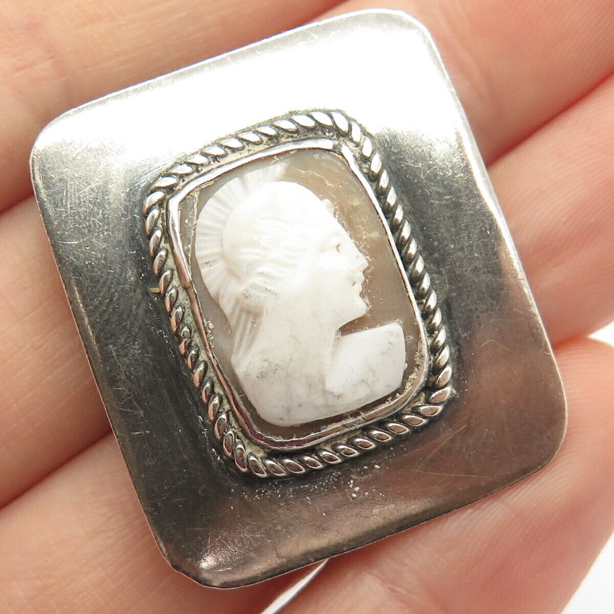 925 Sterling Silver Vintage MOP Cameo Victorian Lady Pin Brooch