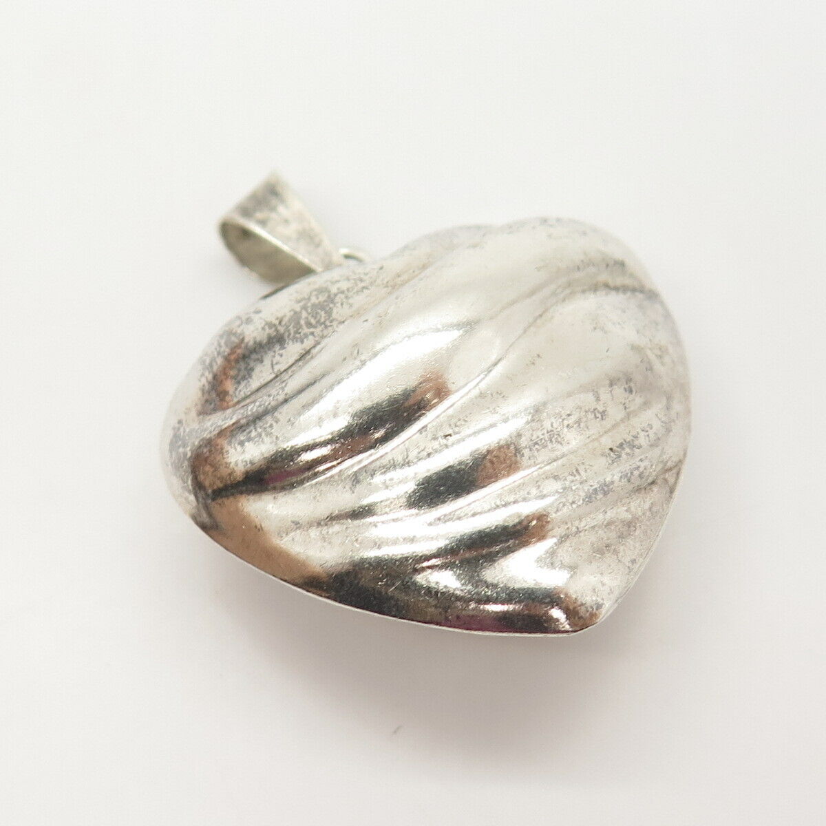 925 Sterling Silver Vintage Hollow Wrinkled Heart Design Pendant