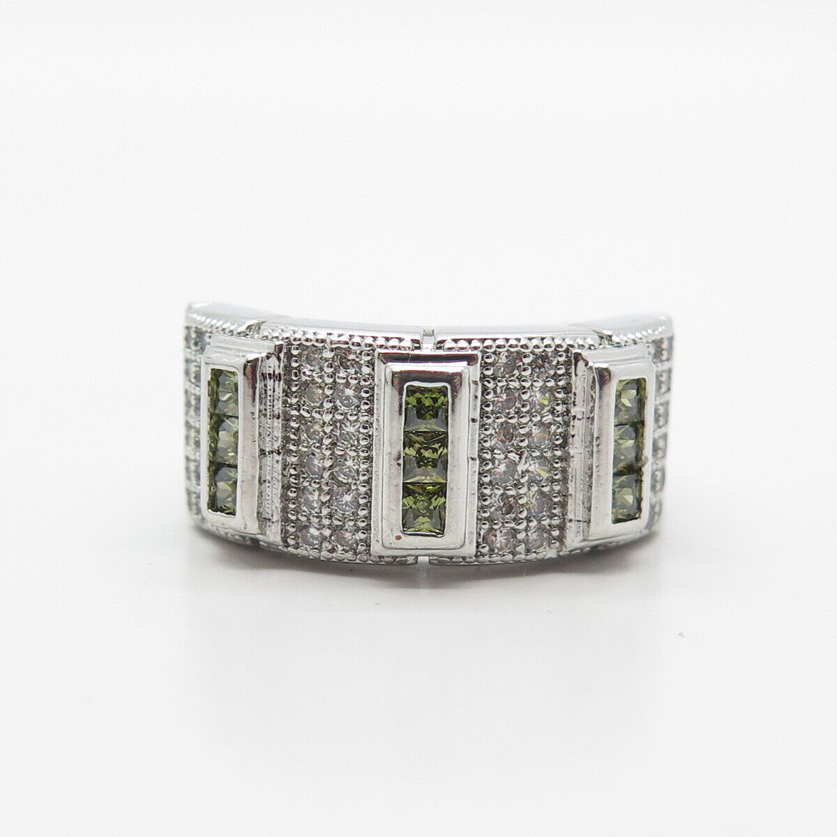 925 Sterling Silver White & Peridot-Tone C Z Ring Size 8.25