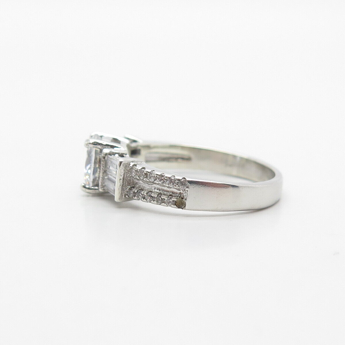 S925 Sterling Silver C Z Ring Size 8