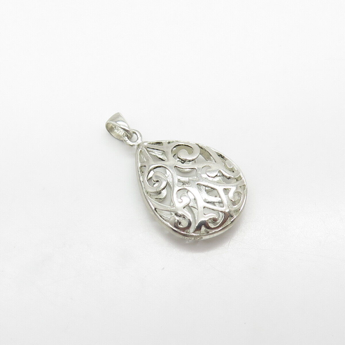 925 Sterling Silver Vintage Ornate Drop Pendant