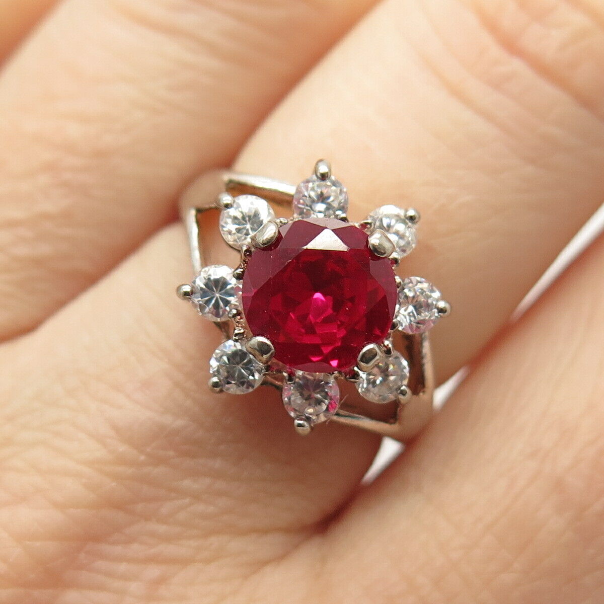 925 Sterling Silver White & Red Garnet-Tone C Z Floral Ring Size 8