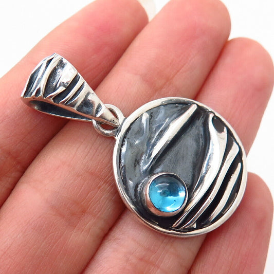 950 Silver Real Blue Topaz Gemstone Wrinkled Design Round Pendant