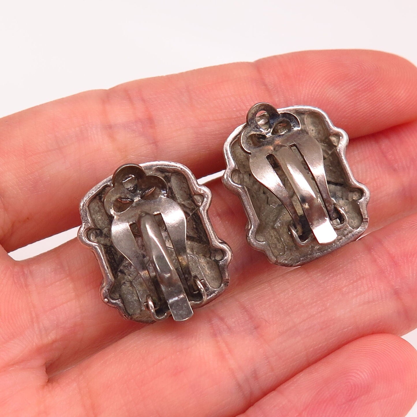 925 Sterling Silver Vintage Textured Crossover Design Clip On Earrings