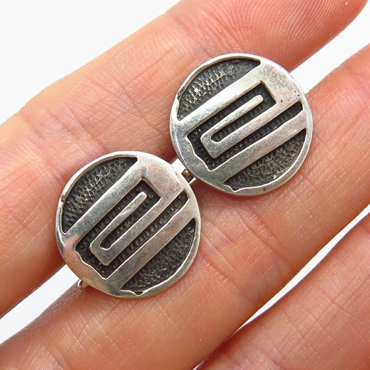 925 Sterling Silver Vintage Maze Design Screw Back Earrings