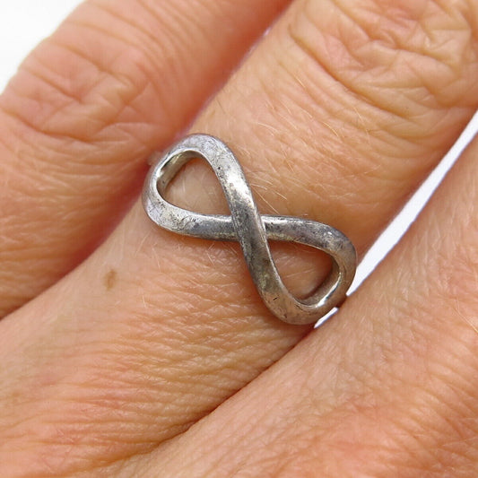 925 Sterling Silver Infinity / Crossover Design Ring Size 5