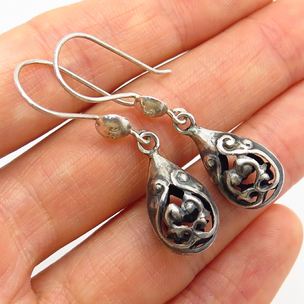 925 Sterling Silver Cutout Ornate Design Dangling Earrings