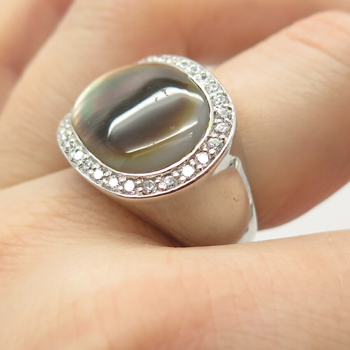 925 Sterling Silver Real Mother-of-Pearl & C Z Signet Ring Size 7 3/4