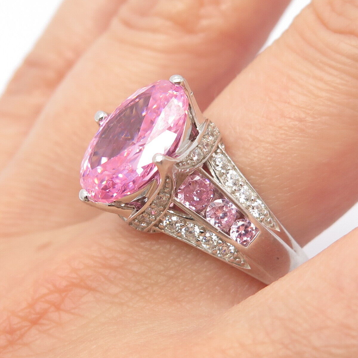 925 Sterling Silver White & Pink C Z Ring Size 9