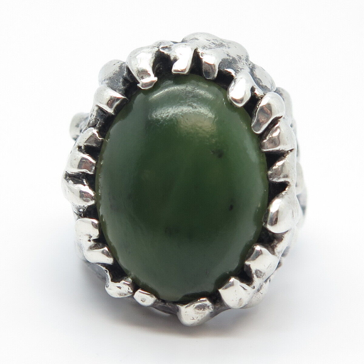 925 Sterling Silver Vintage Real Jade Gemstone Oval Ring Size 8.25