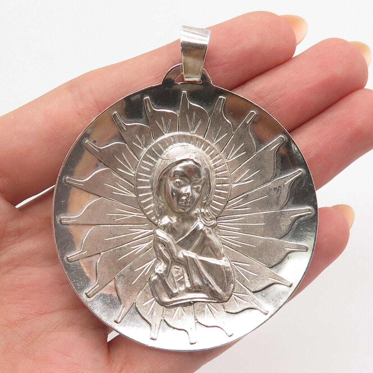 925 Sterling Silver Vintage Religious Theme Pendant