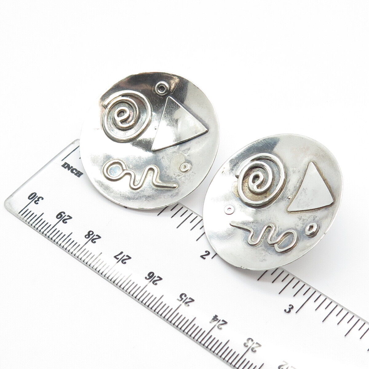 925 Sterling Silver Vintage Howison Tribal Round Earrings