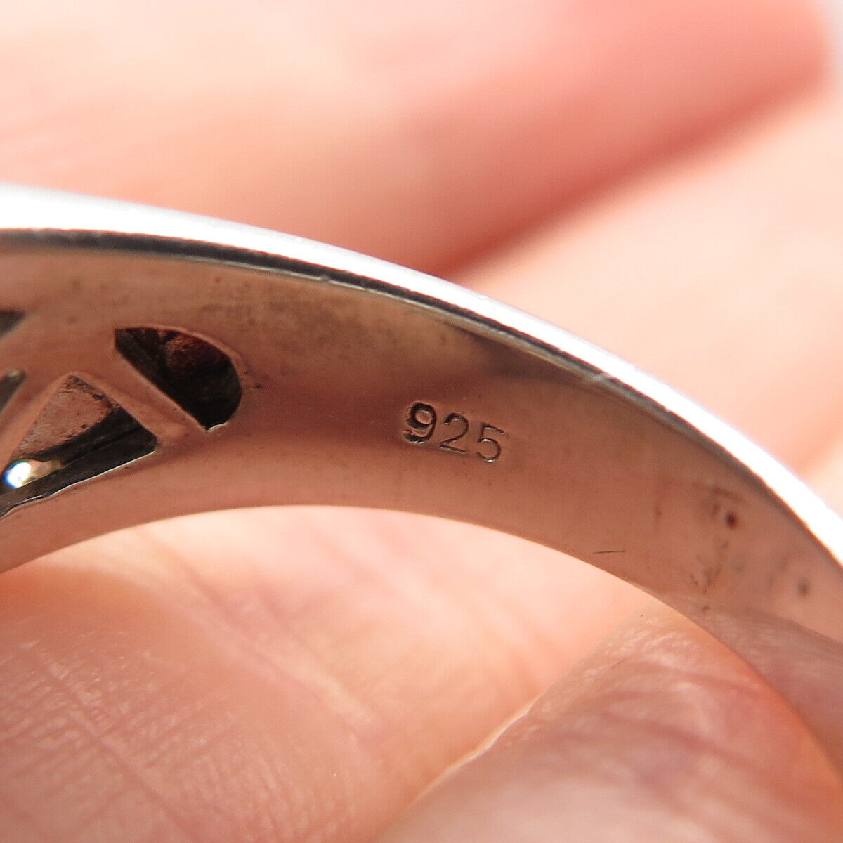 925 Sterling Silver Pave C Z Ring Size 8.25