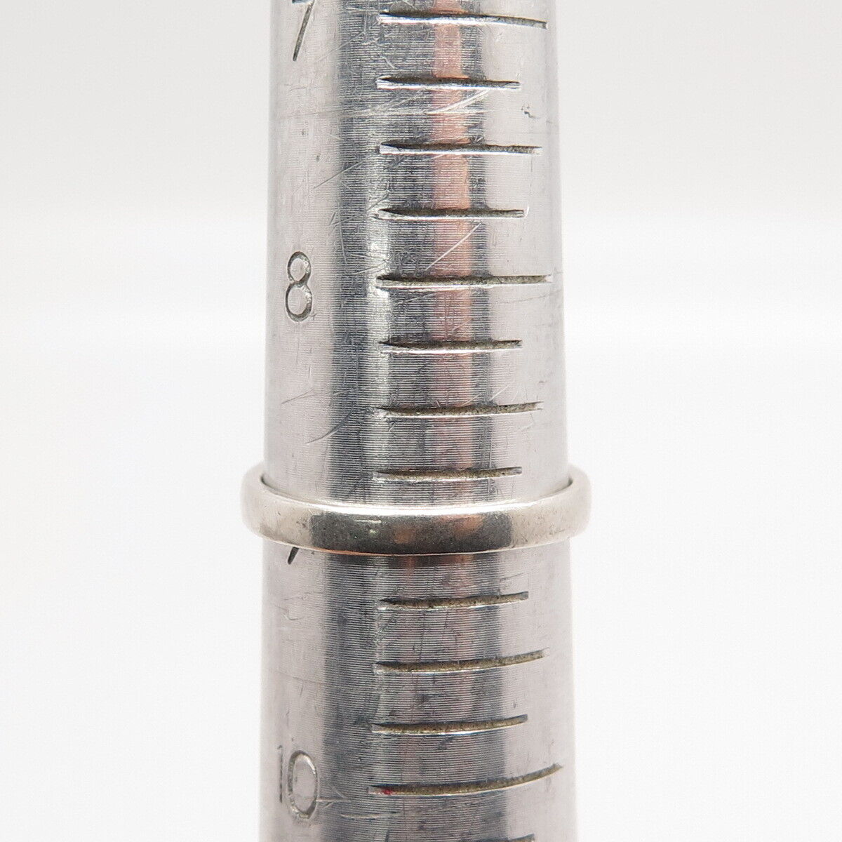 925 Sterling Silver Vintage Round Triquetra Celtic Ring Size 9