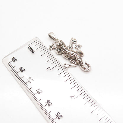 925 Sterling Silver Vintage Lizard Movable Pendant