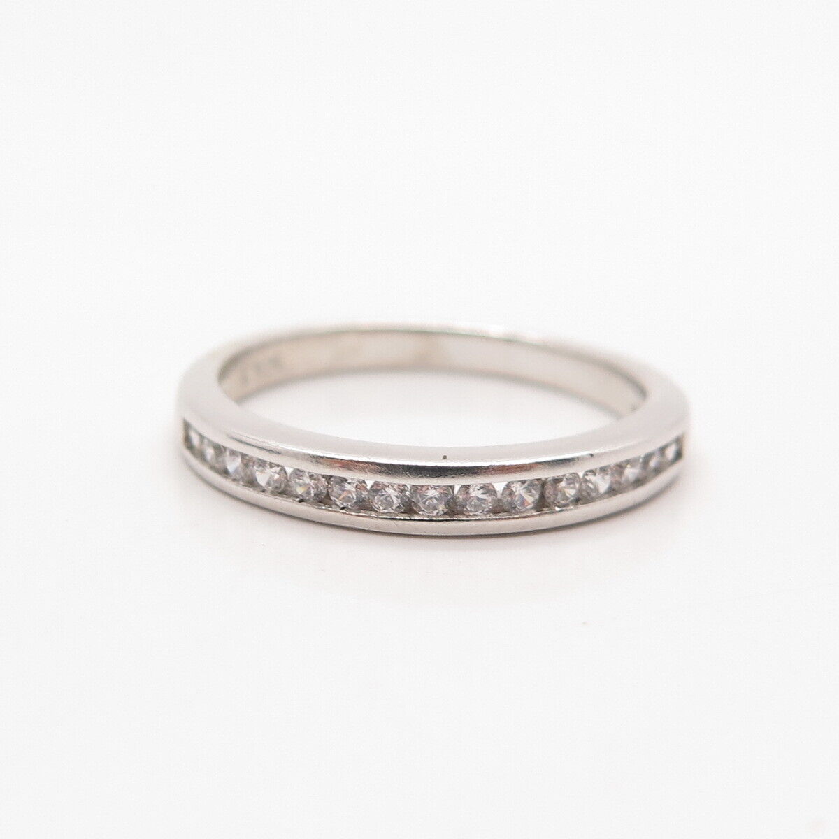 925 Sterling Silver Round-Cut C Z Ring Size 7