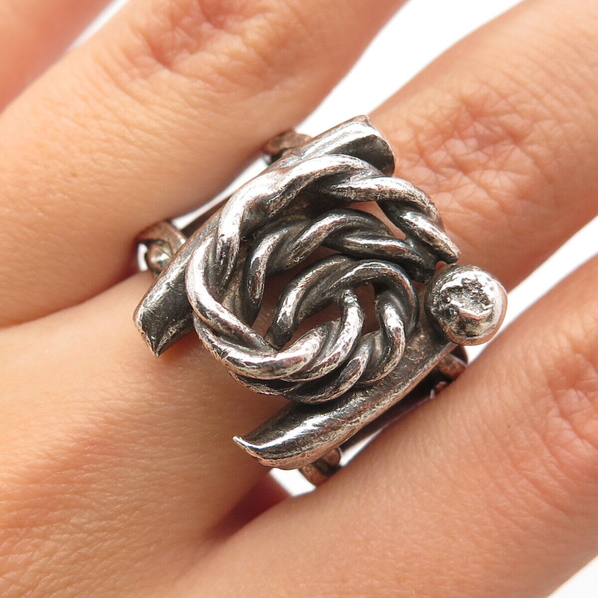 925 Sterling Silver Vintage Twisted Modernist Ring Size 8