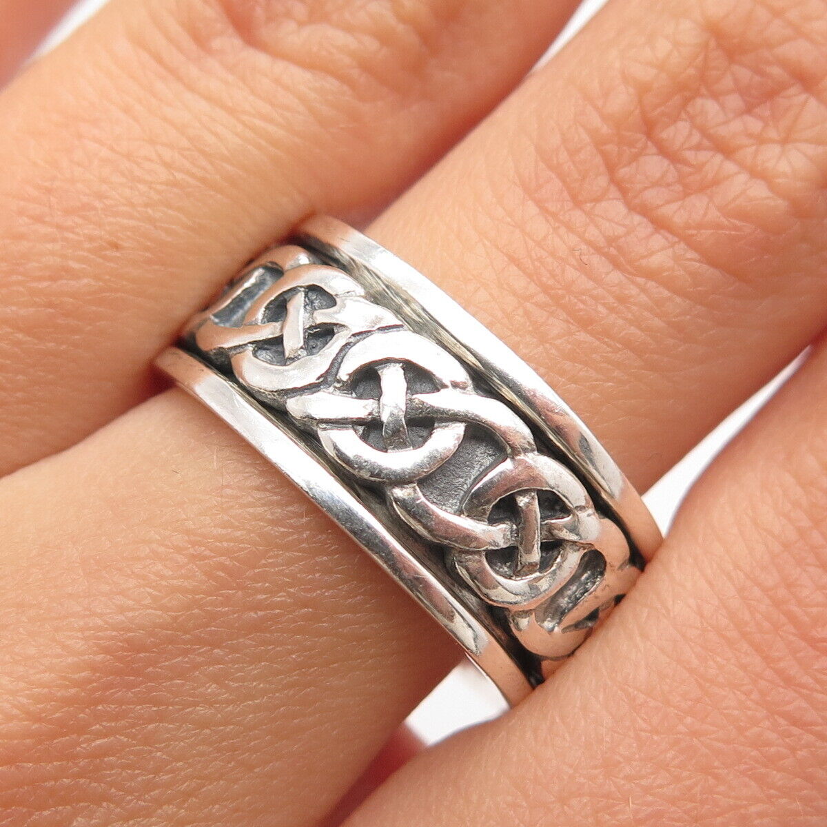 925 Sterling Silver Vintage Celtic Rotating Band Ring 8