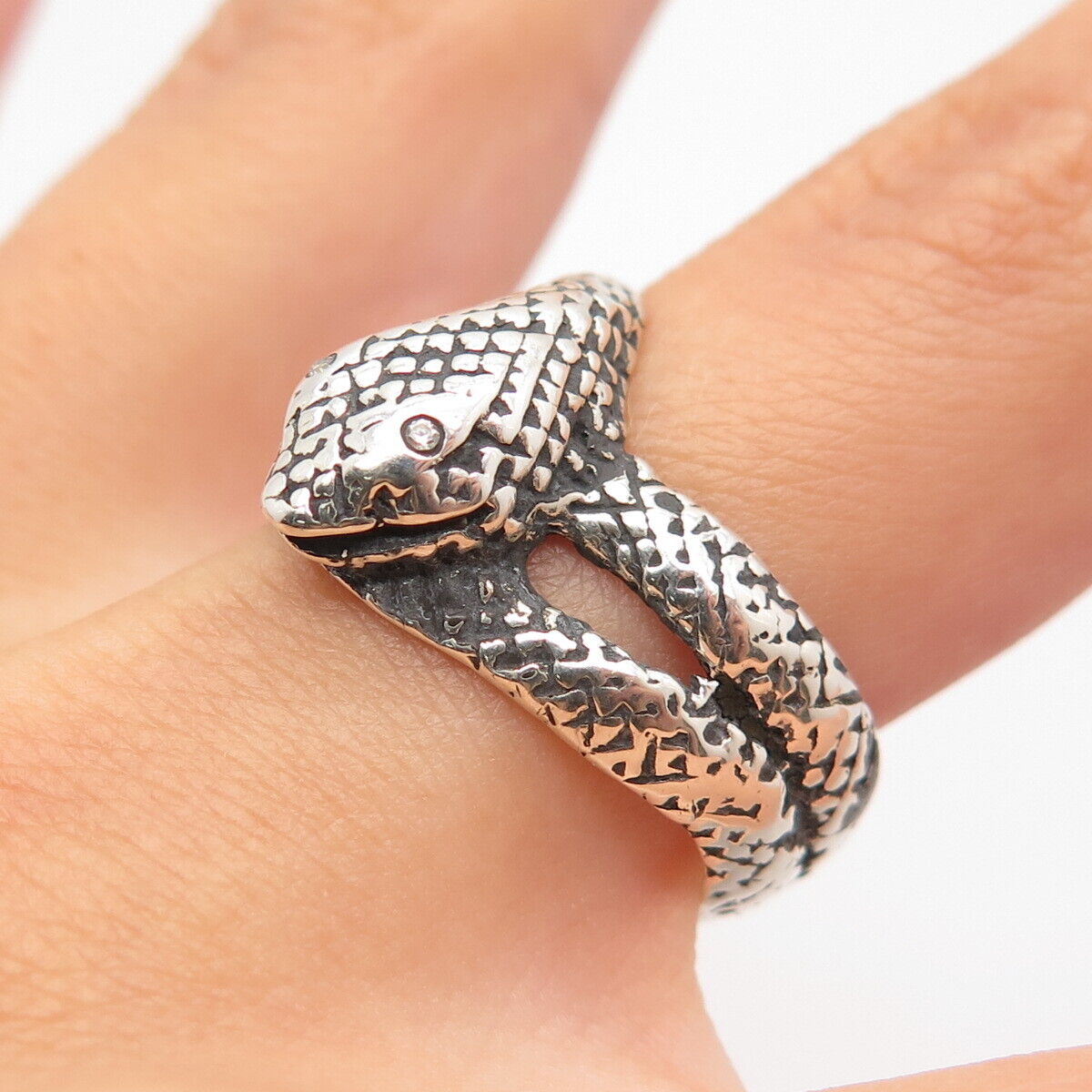 925 Sterling Silver Vintage C Z Snake Wrapped Ring Size 8.75