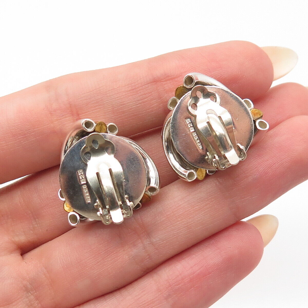 925 Sterling Silver 2-Tone Vintage Mexico Ribbed Knot Clip On Earrings