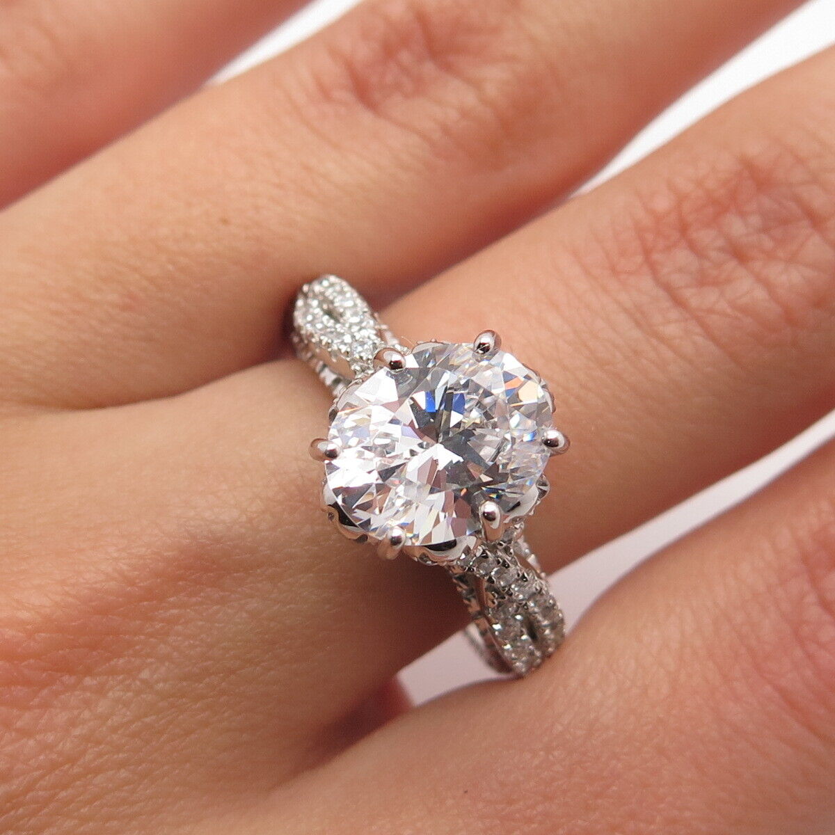 925 Sterling Silver Oval-Cut C Z Ring Size 7.25