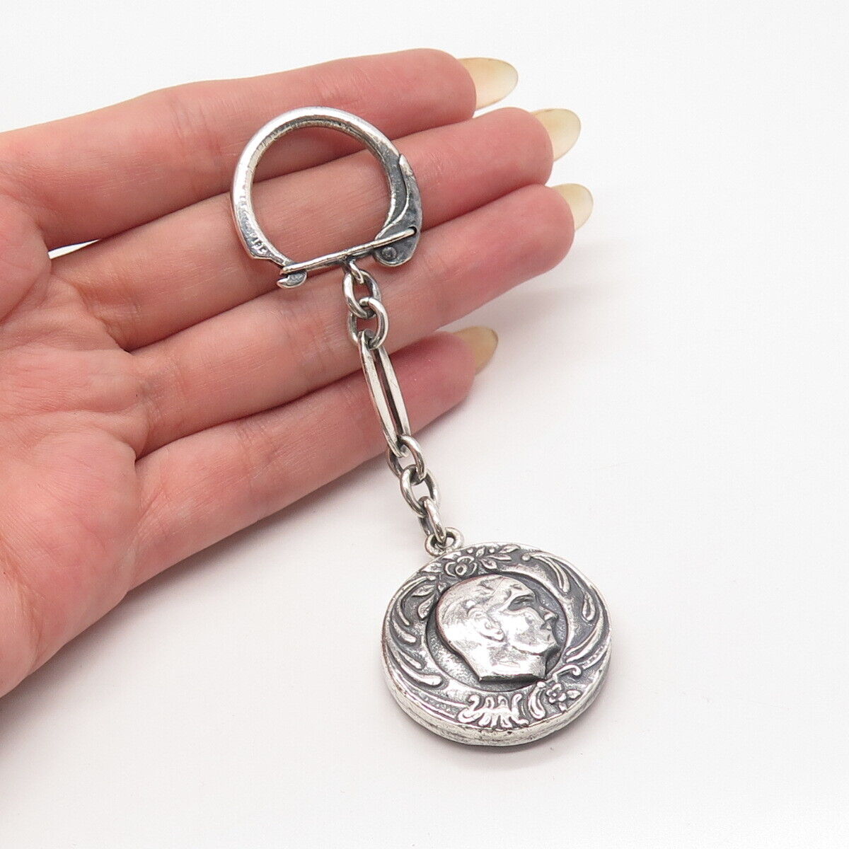 900 Silver Vintage Man Profile Key Chain Ring