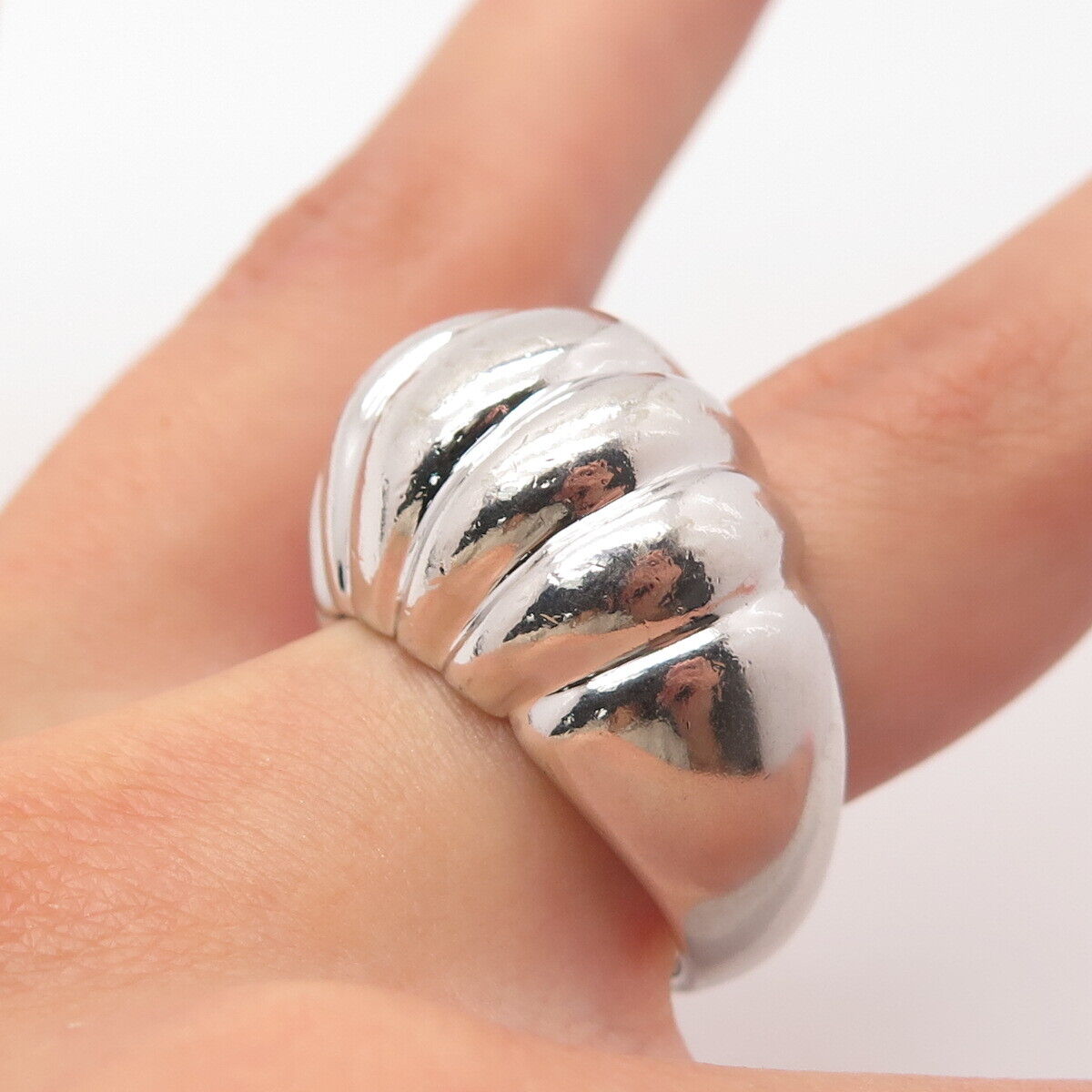 925 Sterling Silver Vintage Ribbed Ring Size 9